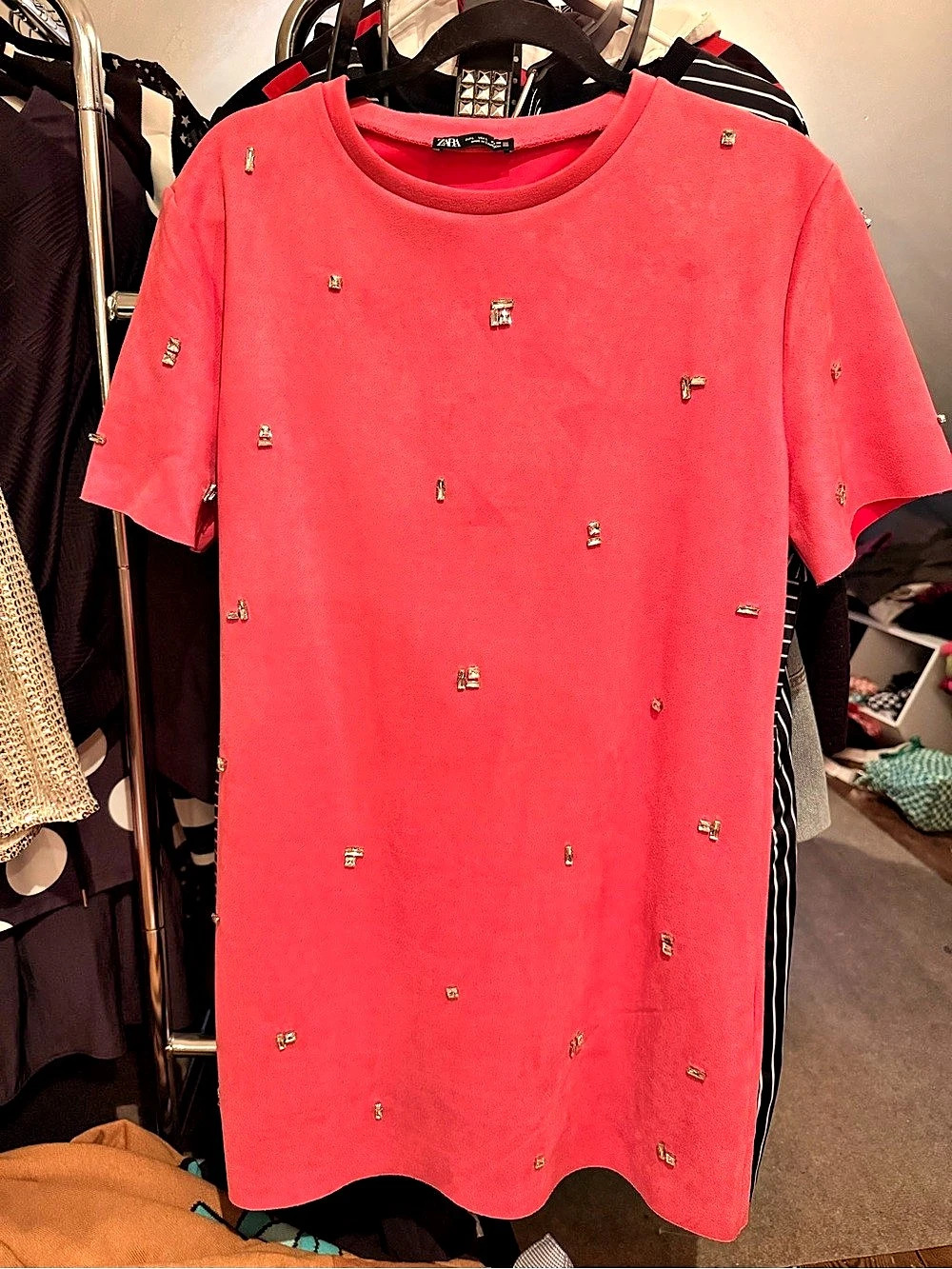 Zara Embellished Short Sleeve dress in hot pink Size Large Like New